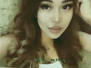 Mila_moon1